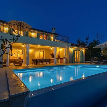 Villa Beachfront