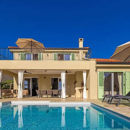 Villa Beachfront *
